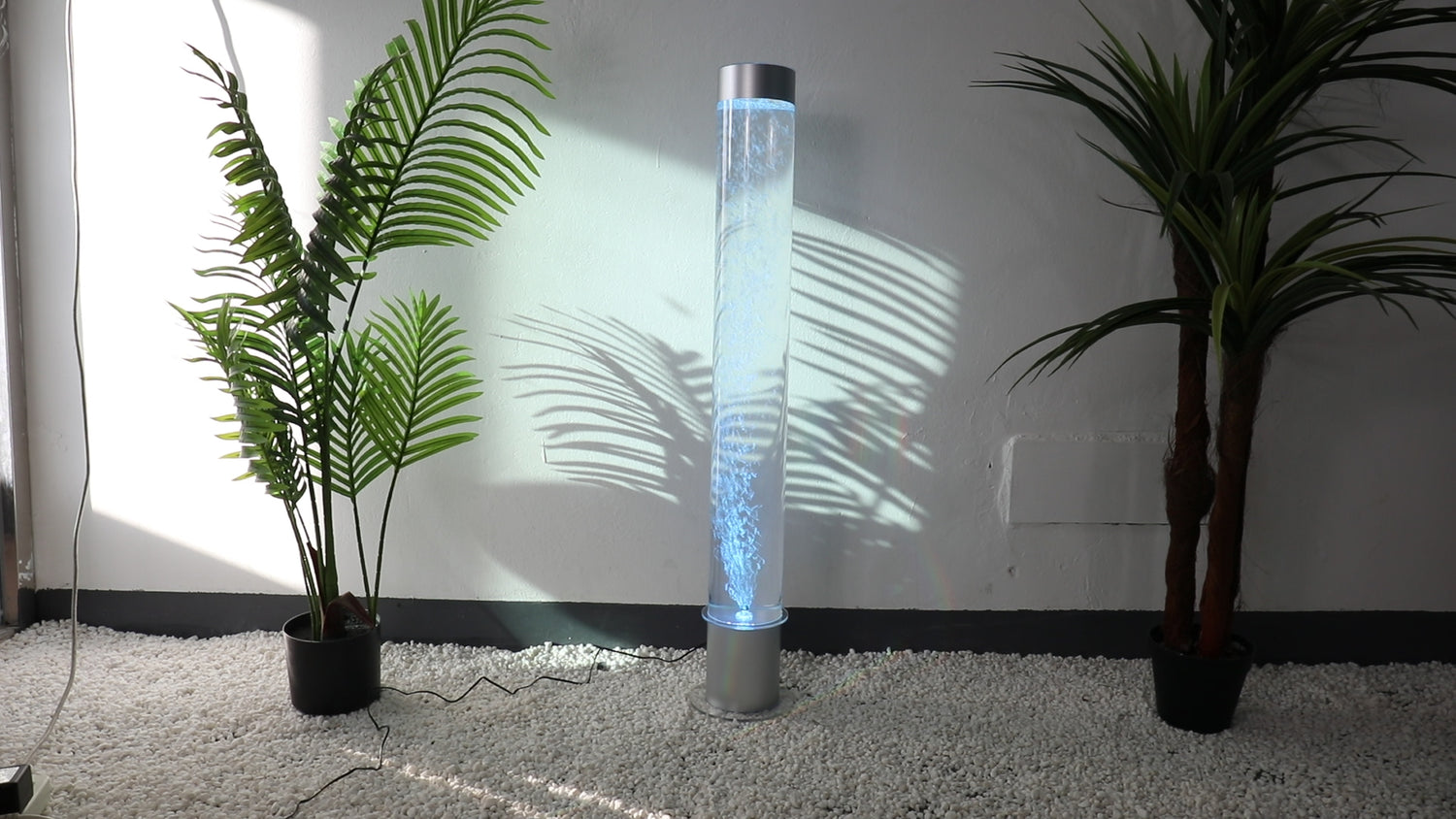 Acrylic Bubble Light with Simulated Fish and16 Color Changing Light Effects-41“H
