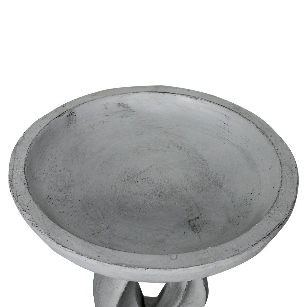 Close-up of the 16-inch diameter round water bowl coated with waterproof sealant on the modern bird bath.